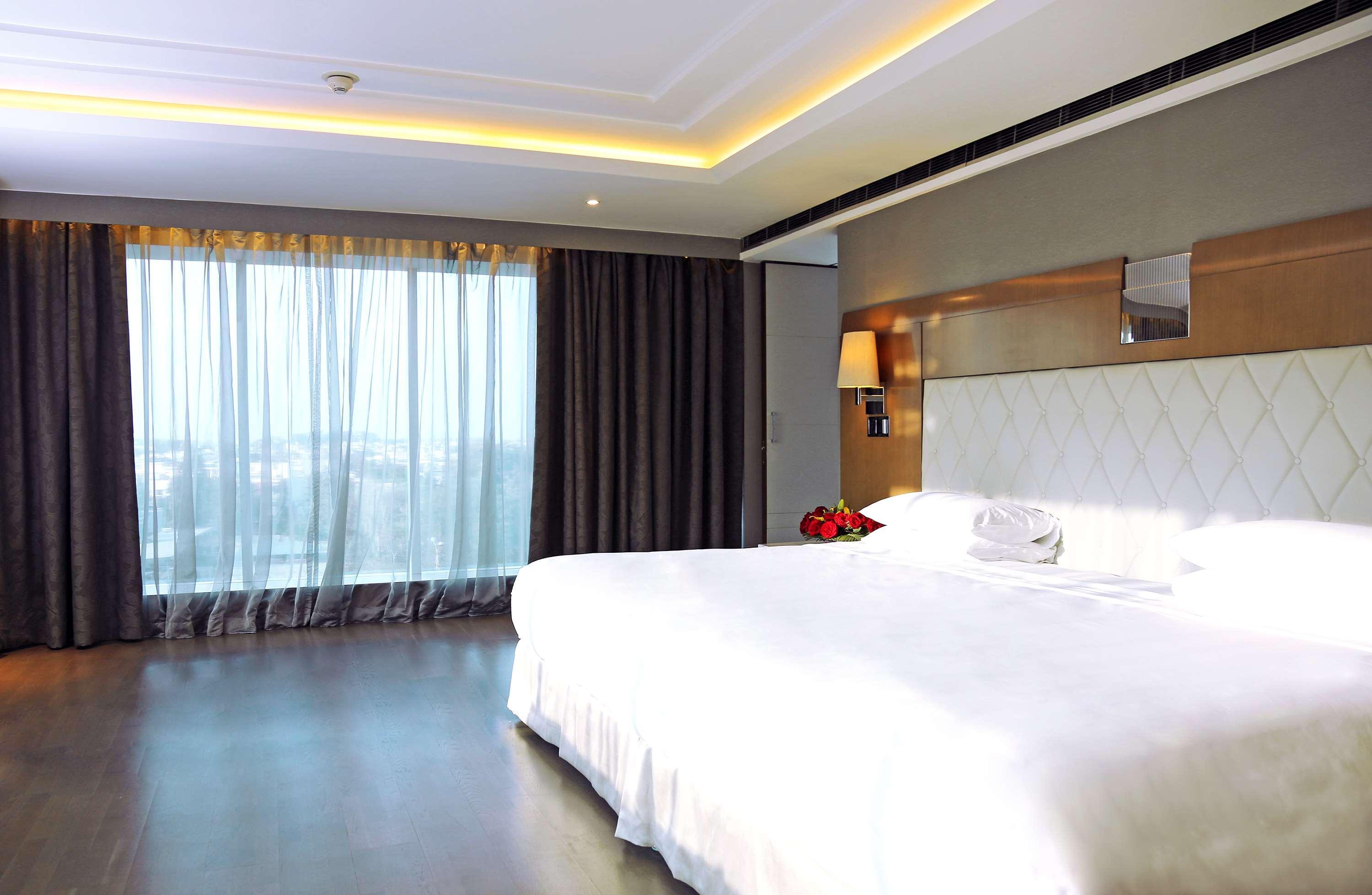Hyatt Regency Ludhiana Hotel Екстериор снимка