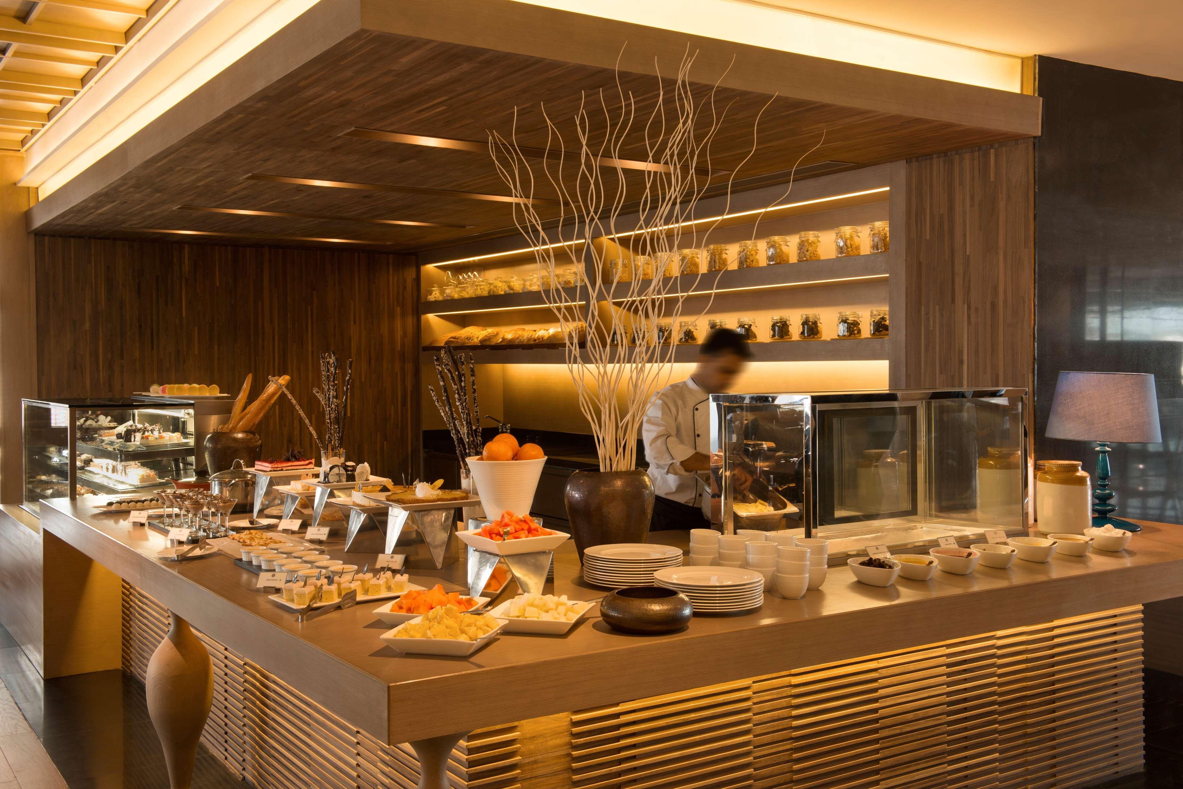 Hyatt Regency Ludhiana Hotel Екстериор снимка